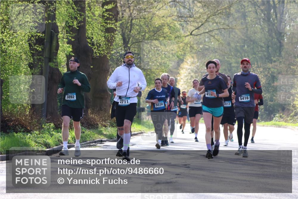 12.04.2026 - 45. Internationalen Wilhelmsburger Insellauf Yannick Fuchs http://msf.ph/oto/9486660 12.04.2026 10:30:43 Laufen 3892, 2711, 5038, 408, 5439, 3831, 418, 2812, 5416 meine-sportfotos.de