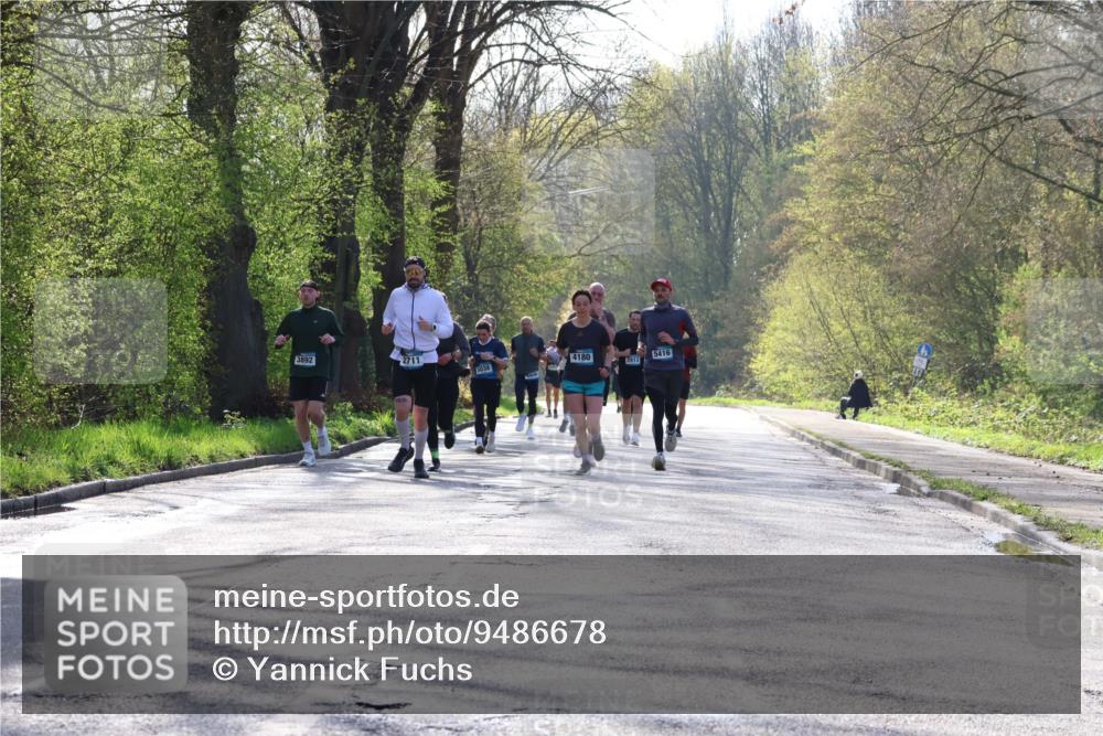 12.04.2026 - 45. Internationalen Wilhelmsburger Insellauf Yannick Fuchs http://msf.ph/oto/9486678 12.04.2026 10:30:44 Laufen 3892, 2711, 4180, 5416, 2812, 5038 meine-sportfotos.de