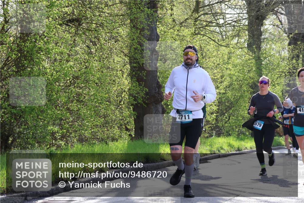 12.04.2026 - 45. Internationalen Wilhelmsburger Insellauf Yannick Fuchs http://msf.ph/oto/9486720 12.04.2026 10:30:48 Laufen 2711, 2479, 283, 41 meine-sportfotos.de