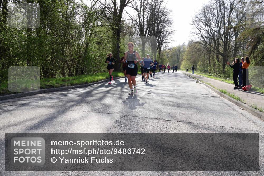 12.04.2026 - 45. Internationalen Wilhelmsburger Insellauf Yannick Fuchs http://msf.ph/oto/9486742 12.04.2026 10:36:51 Laufen 4681 meine-sportfotos.de