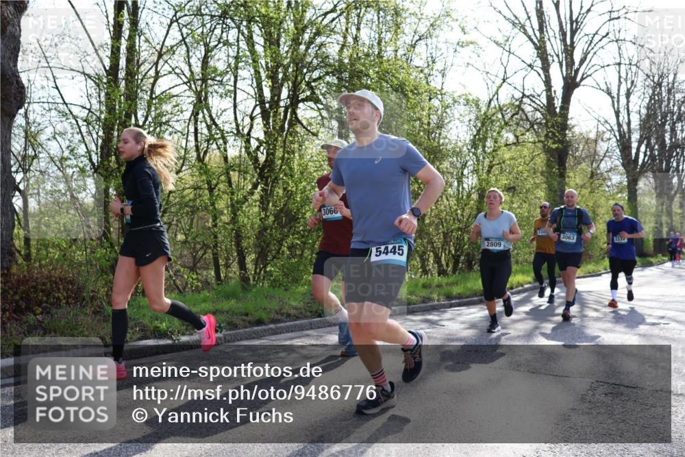 12.04.2026 - 45. Internationalen Wilhelmsburger Insellauf Yannick Fuchs http://msf.ph/oto/9486776 12.04.2026 10:36:54 Laufen 3066, 5445, 2809, 334, 3063, 3332 meine-sportfotos.de