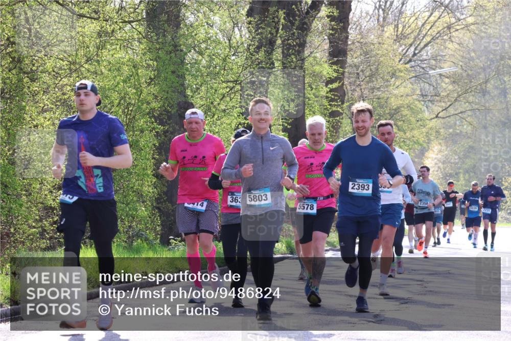 12.04.2026 - 45. Internationalen Wilhelmsburger Insellauf Yannick Fuchs http://msf.ph/oto/9486824 12.04.2026 10:36:59 Laufen 14, 36, 5803, 2393, 5578, 2358, 5441, 5039, 2231, 695 meine-sportfotos.de