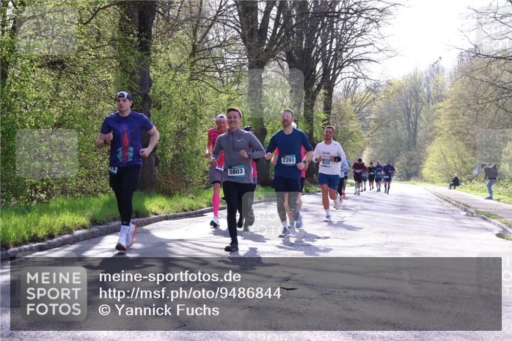 12.04.2026 - 45. Internationalen Wilhelmsburger Insellauf Yannick Fuchs http://msf.ph/oto/9486844 12.04.2026 10:37:01 Laufen 5803, 2393, 4330 meine-sportfotos.de