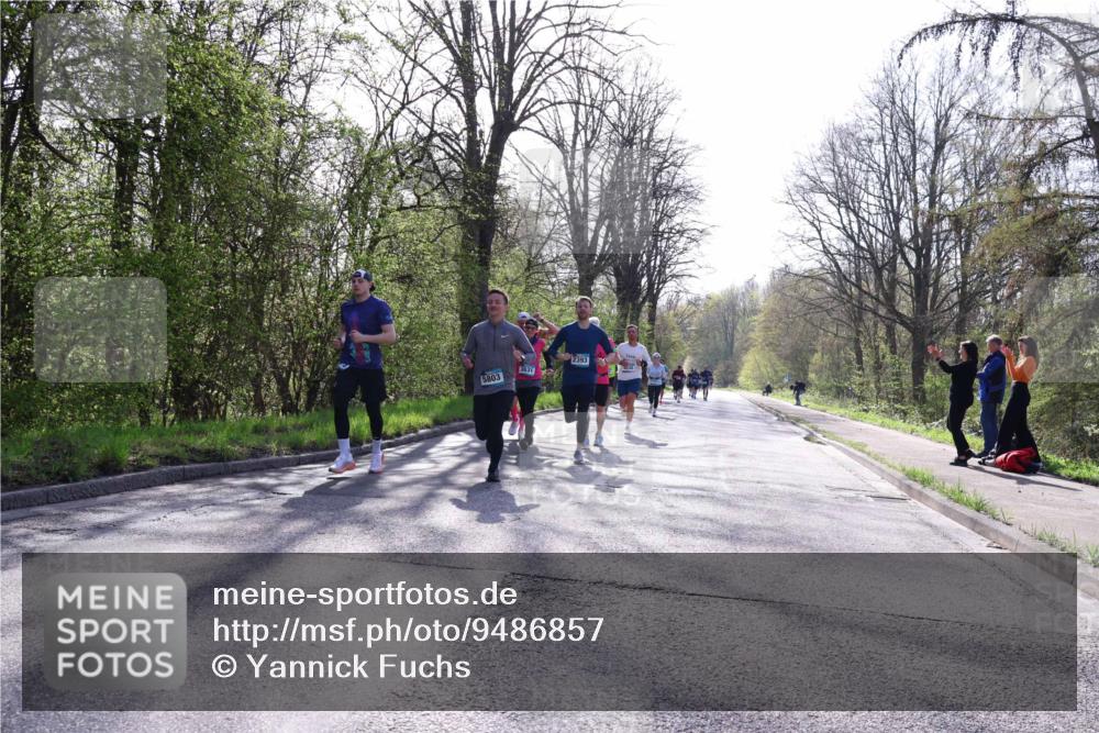 12.04.2026 - 45. Internationalen Wilhelmsburger Insellauf Yannick Fuchs http://msf.ph/oto/9486857 12.04.2026 10:37:02 Laufen 5803, 3631, 2393 meine-sportfotos.de