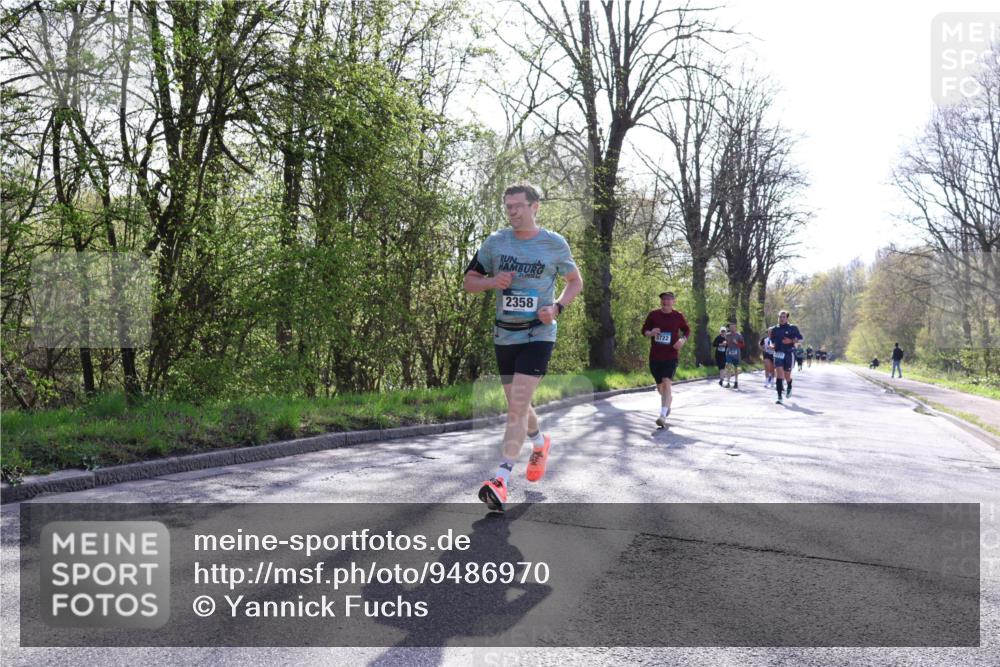 12.04.2026 - 45. Internationalen Wilhelmsburger Insellauf Yannick Fuchs http://msf.ph/oto/9486970 12.04.2026 10:37:12 Laufen 21, 0975, 2358, 3722 meine-sportfotos.de