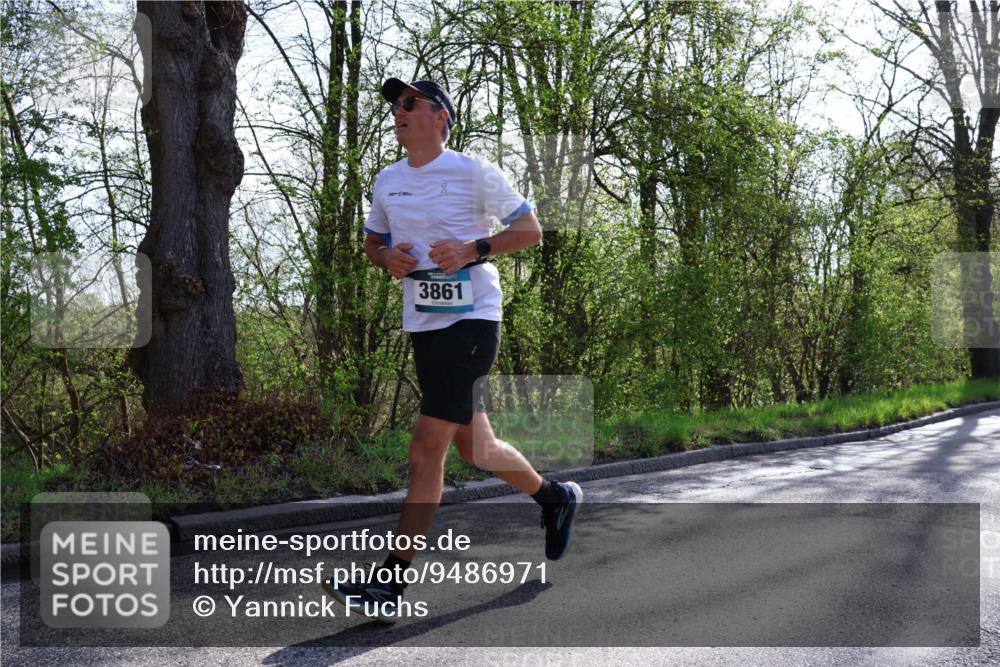 12.04.2026 - 45. Internationalen Wilhelmsburger Insellauf Yannick Fuchs http://msf.ph/oto/9486971 12.04.2026 10:31:15 Laufen 3861 meine-sportfotos.de