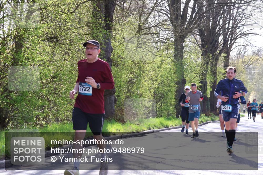 12.04.2026 - 45. Internationalen Wilhelmsburger Insellauf Yannick Fuchs http://msf.ph/oto/9486979 12.04.2026 10:37:13 Laufen 3722, 3007, 3695, 2231 meine-sportfotos.de