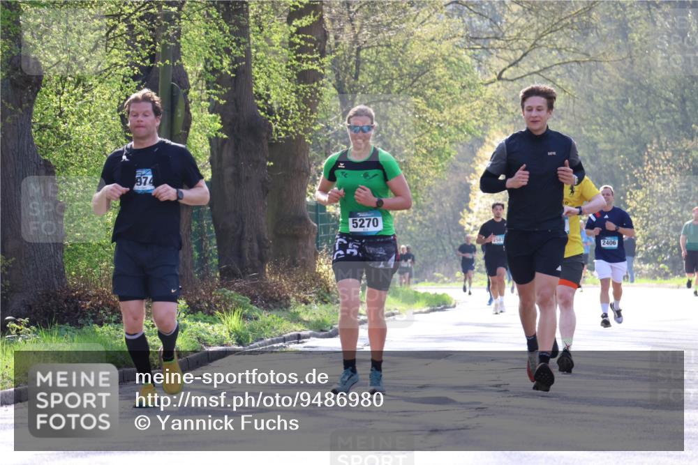 12.04.2026 - 45. Internationalen Wilhelmsburger Insellauf Yannick Fuchs http://msf.ph/oto/9486980 12.04.2026 10:31:18 Laufen 974, 5270, 2507, 2406 meine-sportfotos.de
