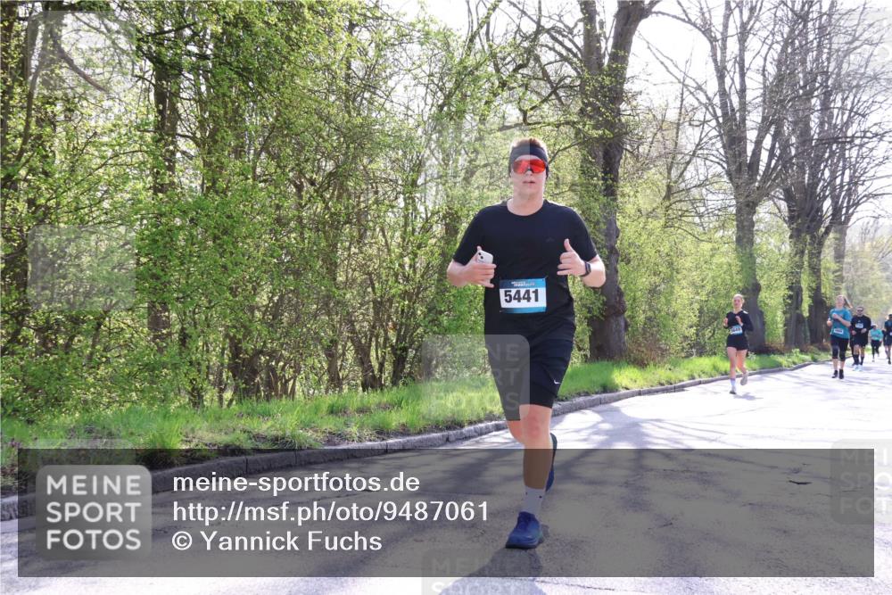 12.04.2026 - 45. Internationalen Wilhelmsburger Insellauf Yannick Fuchs http://msf.ph/oto/9487061 12.04.2026 10:37:20 Laufen 5441, 5649 meine-sportfotos.de