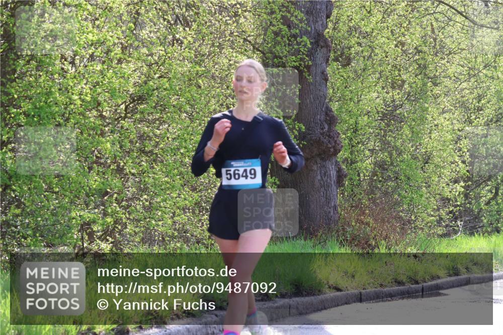 12.04.2026 - 45. Internationalen Wilhelmsburger Insellauf Yannick Fuchs http://msf.ph/oto/9487092 12.04.2026 10:37:23 Laufen 5649 meine-sportfotos.de