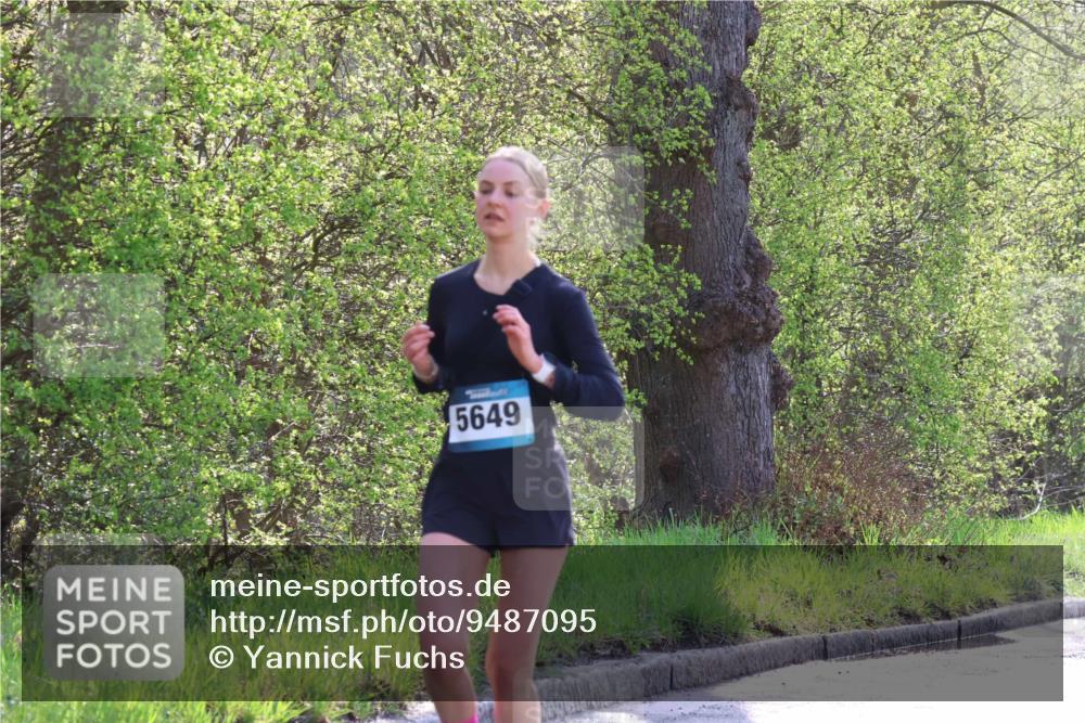 12.04.2026 - 45. Internationalen Wilhelmsburger Insellauf Yannick Fuchs http://msf.ph/oto/9487095 12.04.2026 10:37:23 Laufen 5649 meine-sportfotos.de