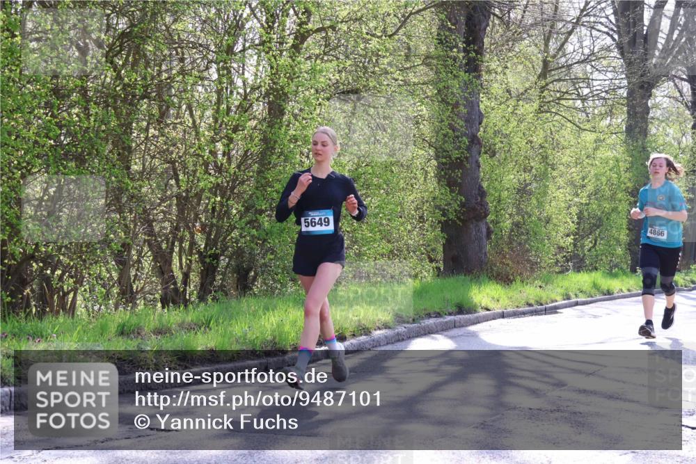 12.04.2026 - 45. Internationalen Wilhelmsburger Insellauf Yannick Fuchs http://msf.ph/oto/9487101 12.04.2026 10:37:24 Laufen 5649, 4866 meine-sportfotos.de