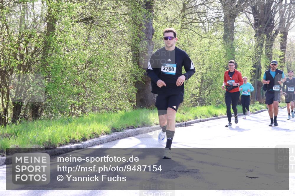 12.04.2026 - 45. Internationalen Wilhelmsburger Insellauf Yannick Fuchs http://msf.ph/oto/9487154 12.04.2026 10:37:28 Laufen 3760, 205, 2992, 4424, 4088 meine-sportfotos.de