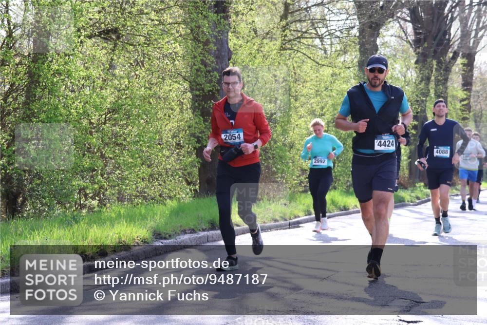 12.04.2026 - 45. Internationalen Wilhelmsburger Insellauf Yannick Fuchs http://msf.ph/oto/9487187 12.04.2026 10:37:31 Laufen 2054, 2992, 4424, 4088 meine-sportfotos.de