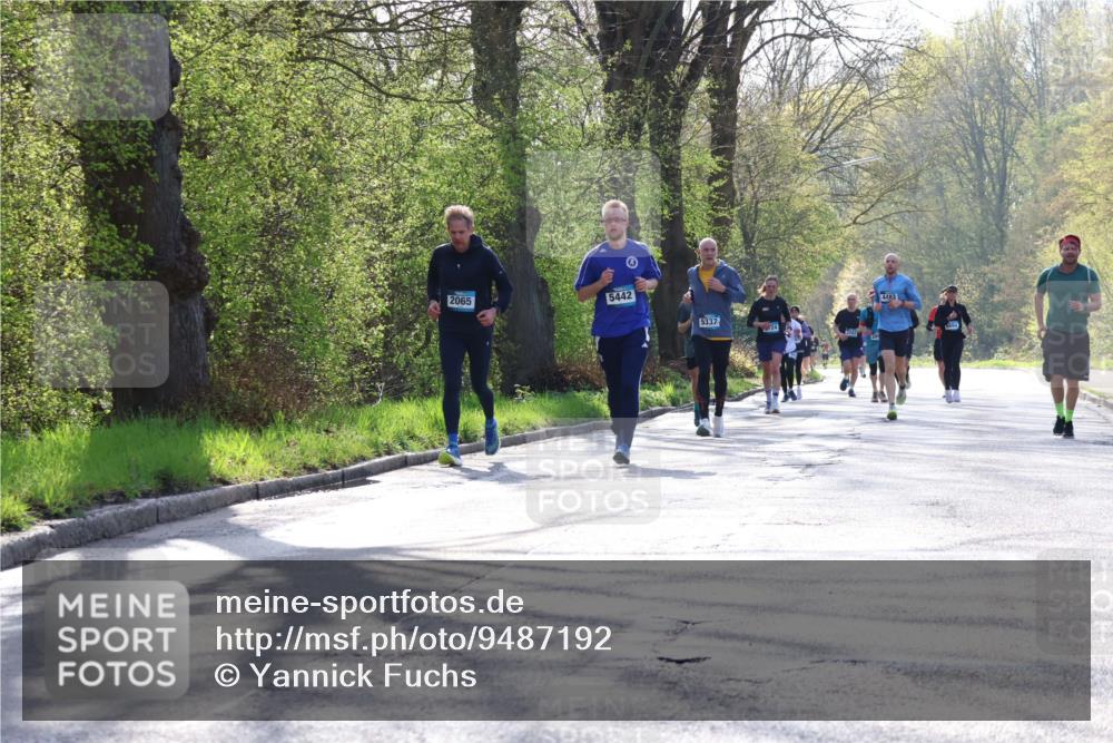 12.04.2026 - 45. Internationalen Wilhelmsburger Insellauf Yannick Fuchs http://msf.ph/oto/9487192 12.04.2026 10:31:44 Laufen 2065, 5442, 5337, 24, 4483 meine-sportfotos.de