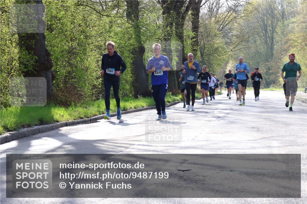 12.04.2026 - 45. Internationalen Wilhelmsburger Insellauf Yannick Fuchs http://msf.ph/oto/9487199 12.04.2026 10:31:44 Laufen 2065, 5442, 5337, 2724 meine-sportfotos.de