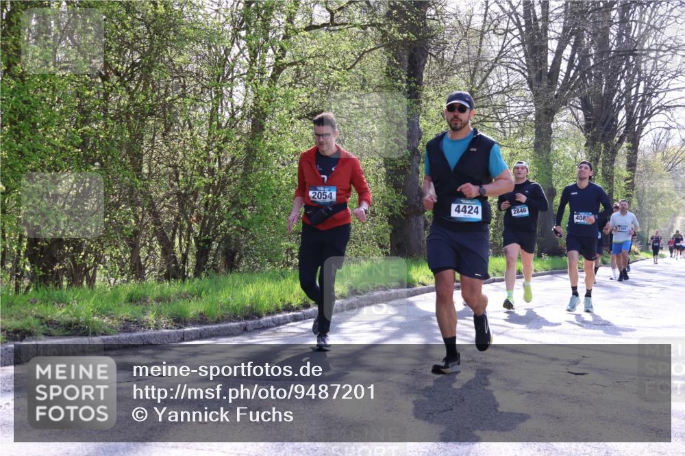 12.04.2026 - 45. Internationalen Wilhelmsburger Insellauf Yannick Fuchs http://msf.ph/oto/9487201 12.04.2026 10:37:32 Laufen 2054, 4424, 2846, 408 meine-sportfotos.de