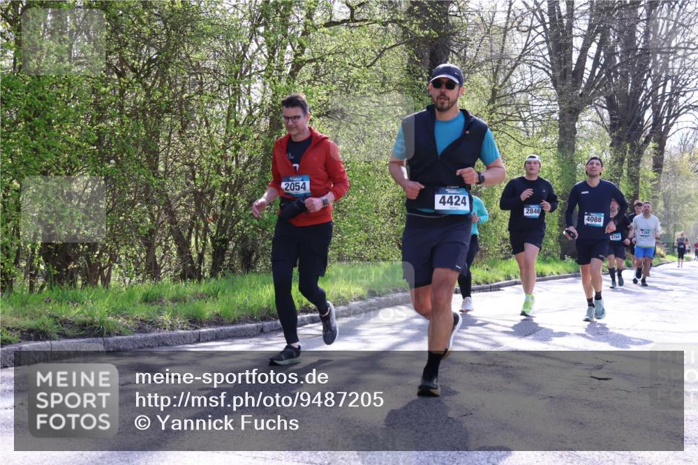 12.04.2026 - 45. Internationalen Wilhelmsburger Insellauf Yannick Fuchs http://msf.ph/oto/9487205 12.04.2026 10:37:33 Laufen 2054, 4424, 2846, 4088, 4768 meine-sportfotos.de