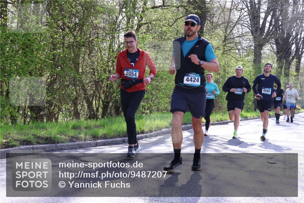 12.04.2026 - 45. Internationalen Wilhelmsburger Insellauf Yannick Fuchs http://msf.ph/oto/9487207 12.04.2026 10:37:33 Laufen 2054, 4424, 2992, 2846, 4088, 4768 meine-sportfotos.de