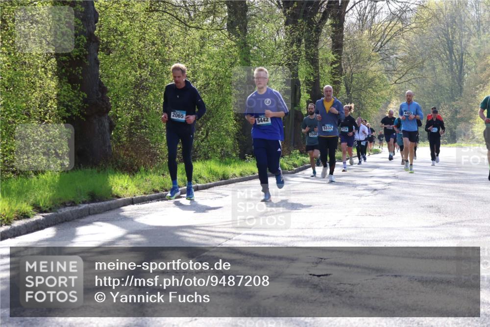 12.04.2026 - 45. Internationalen Wilhelmsburger Insellauf Yannick Fuchs http://msf.ph/oto/9487208 12.04.2026 10:31:45 Laufen 2065, 5442, 2500, 5337, 2724, 4483 meine-sportfotos.de