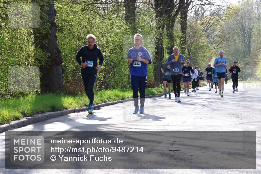 12.04.2026 - 45. Internationalen Wilhelmsburger Insellauf Yannick Fuchs http://msf.ph/oto/9487214 12.04.2026 10:31:45 Laufen 2065, 5442, 4483, 5337, 2500, 6654, 2724, 2869 meine-sportfotos.de