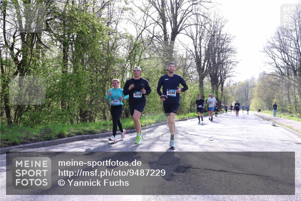 12.04.2026 - 45. Internationalen Wilhelmsburger Insellauf Yannick Fuchs http://msf.ph/oto/9487229 12.04.2026 10:37:35 Laufen 2992, 2846, 4088 meine-sportfotos.de