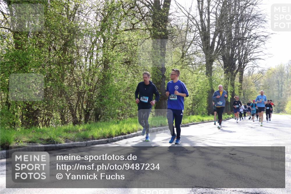 12.04.2026 - 45. Internationalen Wilhelmsburger Insellauf Yannick Fuchs http://msf.ph/oto/9487234 12.04.2026 10:31:48 Laufen 5442, 2065, 5337, 2724, 4483 meine-sportfotos.de