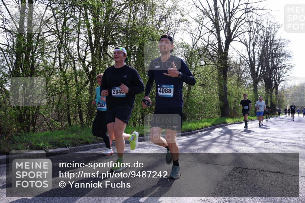 12.04.2026 - 45. Internationalen Wilhelmsburger Insellauf Yannick Fuchs http://msf.ph/oto/9487242 12.04.2026 10:37:36 Laufen 2992, 2846, 4088, 4768, 5360 meine-sportfotos.de