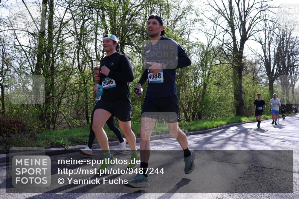 12.04.2026 - 45. Internationalen Wilhelmsburger Insellauf Yannick Fuchs http://msf.ph/oto/9487244 12.04.2026 10:37:36 Laufen 2846, 4088, 4768 meine-sportfotos.de