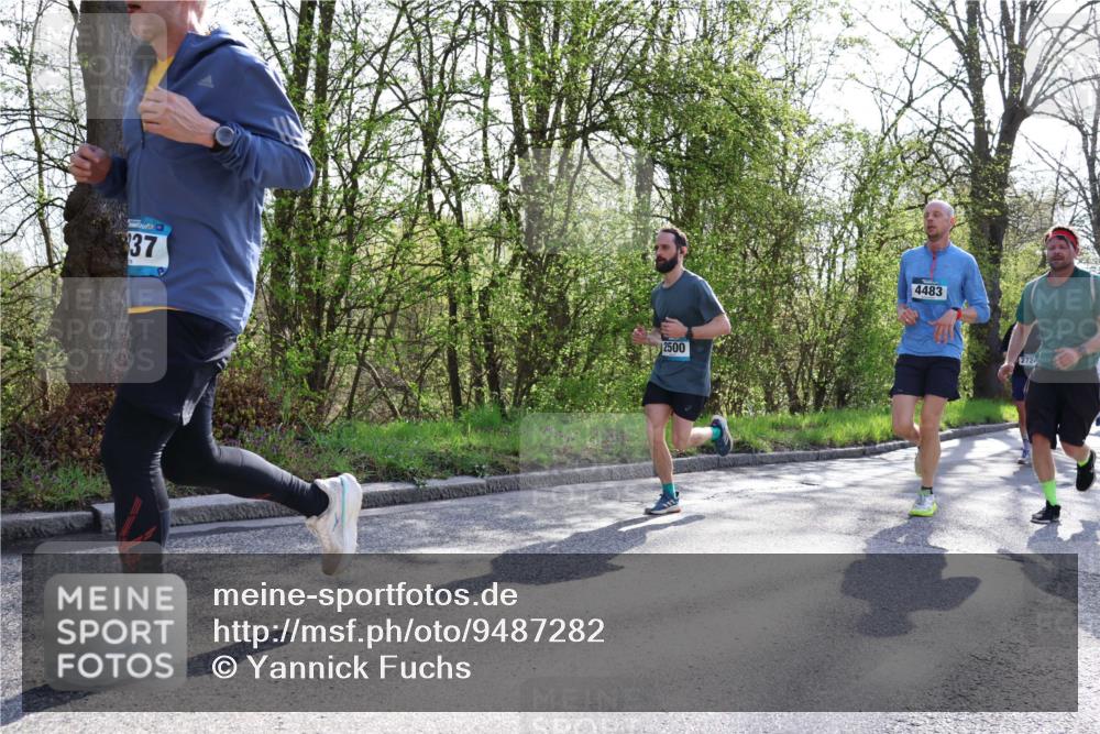 12.04.2026 - 45. Internationalen Wilhelmsburger Insellauf Yannick Fuchs http://msf.ph/oto/9487282 12.04.2026 10:31:53 Laufen 37, 2500, 4483, 2724 meine-sportfotos.de