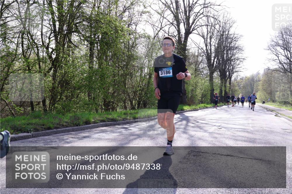 12.04.2026 - 45. Internationalen Wilhelmsburger Insellauf Yannick Fuchs http://msf.ph/oto/9487338 12.04.2026 10:37:44 Laufen 3186 meine-sportfotos.de
