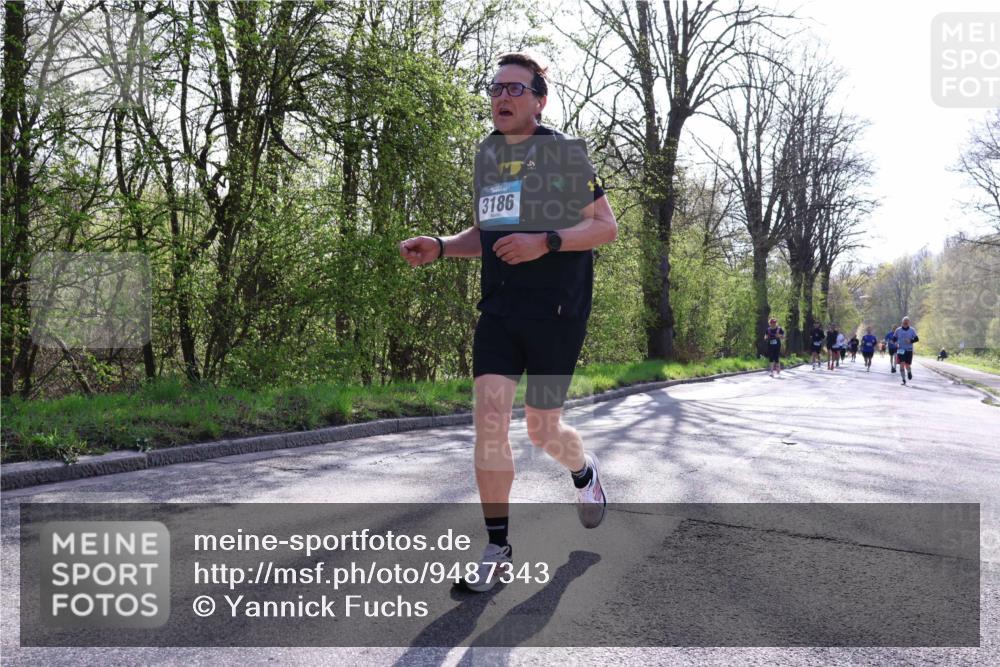 12.04.2026 - 45. Internationalen Wilhelmsburger Insellauf Yannick Fuchs http://msf.ph/oto/9487343 12.04.2026 10:37:45 Laufen 3186 meine-sportfotos.de