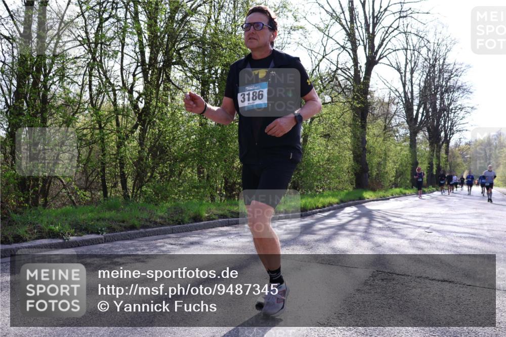 12.04.2026 - 45. Internationalen Wilhelmsburger Insellauf Yannick Fuchs http://msf.ph/oto/9487345 12.04.2026 10:37:45 Laufen 3186 meine-sportfotos.de