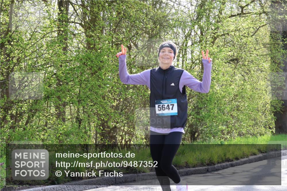 12.04.2026 - 45. Internationalen Wilhelmsburger Insellauf Yannick Fuchs http://msf.ph/oto/9487352 12.04.2026 10:32:00 Laufen 5647 meine-sportfotos.de