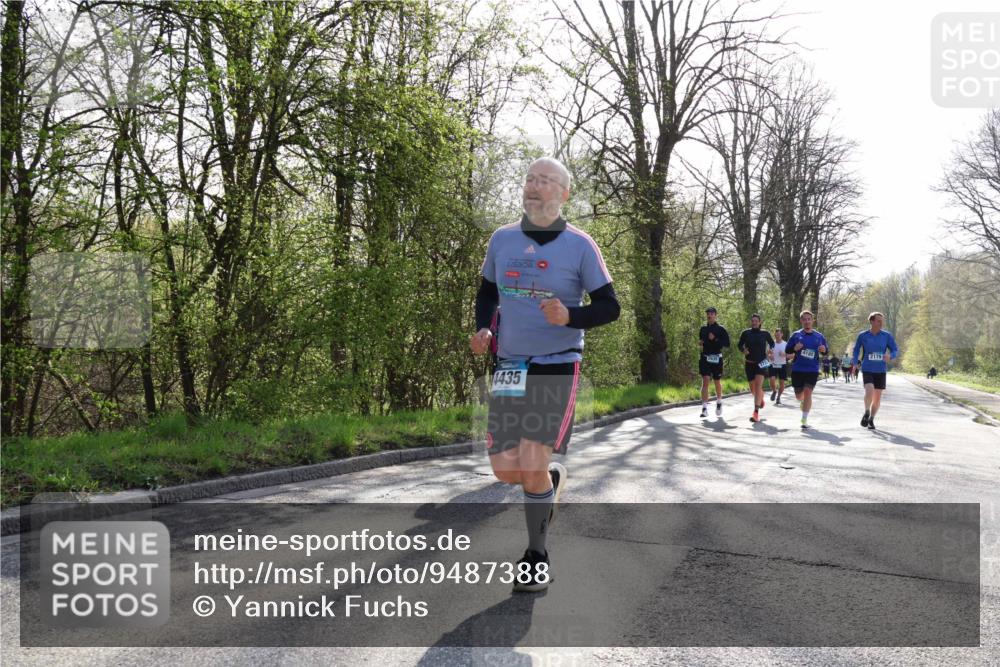 12.04.2026 - 45. Internationalen Wilhelmsburger Insellauf Yannick Fuchs http://msf.ph/oto/9487388 12.04.2026 10:37:51 Laufen 4435, 2635, 4185, 2179 meine-sportfotos.de