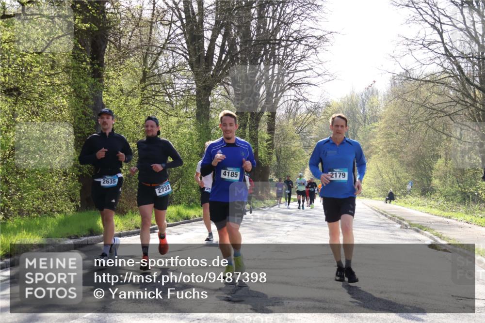 12.04.2026 - 45. Internationalen Wilhelmsburger Insellauf Yannick Fuchs http://msf.ph/oto/9487398 12.04.2026 10:37:53 Laufen 2635, 2732, 35, 4185, 2179 meine-sportfotos.de