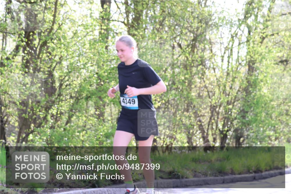 12.04.2026 - 45. Internationalen Wilhelmsburger Insellauf Yannick Fuchs http://msf.ph/oto/9487399 12.04.2026 10:32:06 Laufen 4349 meine-sportfotos.de