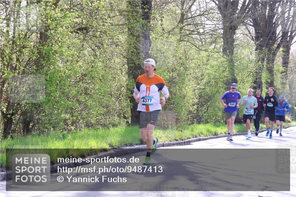 12.04.2026 - 45. Internationalen Wilhelmsburger Insellauf Yannick Fuchs http://msf.ph/oto/9487413 12.04.2026 10:32:08 Laufen 4377, 3086, 2039, 27, 3091 meine-sportfotos.de