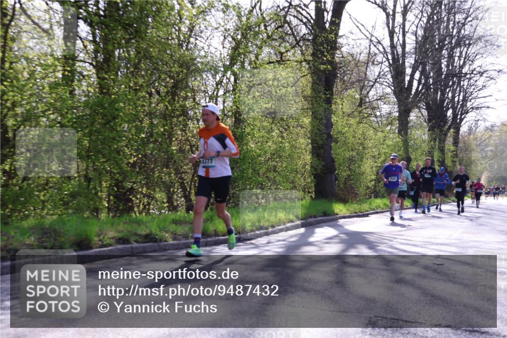 12.04.2026 - 45. Internationalen Wilhelmsburger Insellauf Yannick Fuchs http://msf.ph/oto/9487432 12.04.2026 10:32:09 Laufen 4377 meine-sportfotos.de