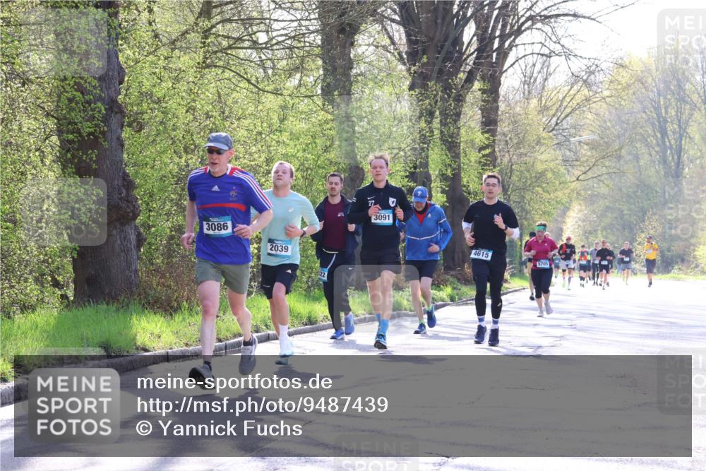 12.04.2026 - 45. Internationalen Wilhelmsburger Insellauf Yannick Fuchs http://msf.ph/oto/9487439 12.04.2026 10:32:11 Laufen 3086, 2039, 3091, 4615, 5705 meine-sportfotos.de