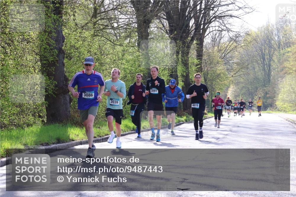 12.04.2026 - 45. Internationalen Wilhelmsburger Insellauf Yannick Fuchs http://msf.ph/oto/9487443 12.04.2026 10:32:11 Laufen 3086, 2039, 3091, 4615, 5705 meine-sportfotos.de