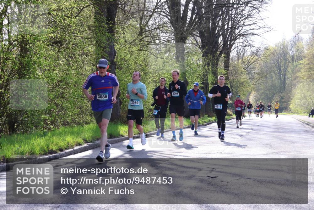 12.04.2026 - 45. Internationalen Wilhelmsburger Insellauf Yannick Fuchs http://msf.ph/oto/9487453 12.04.2026 10:32:12 Laufen 3086, 2039, 3091, 4615, 5705 meine-sportfotos.de