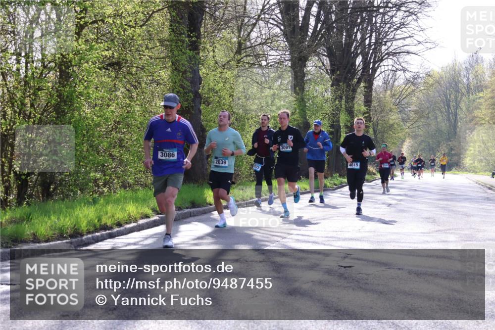 12.04.2026 - 45. Internationalen Wilhelmsburger Insellauf Yannick Fuchs http://msf.ph/oto/9487455 12.04.2026 10:32:12 Laufen 3086, 2039, 3091, 4615 meine-sportfotos.de