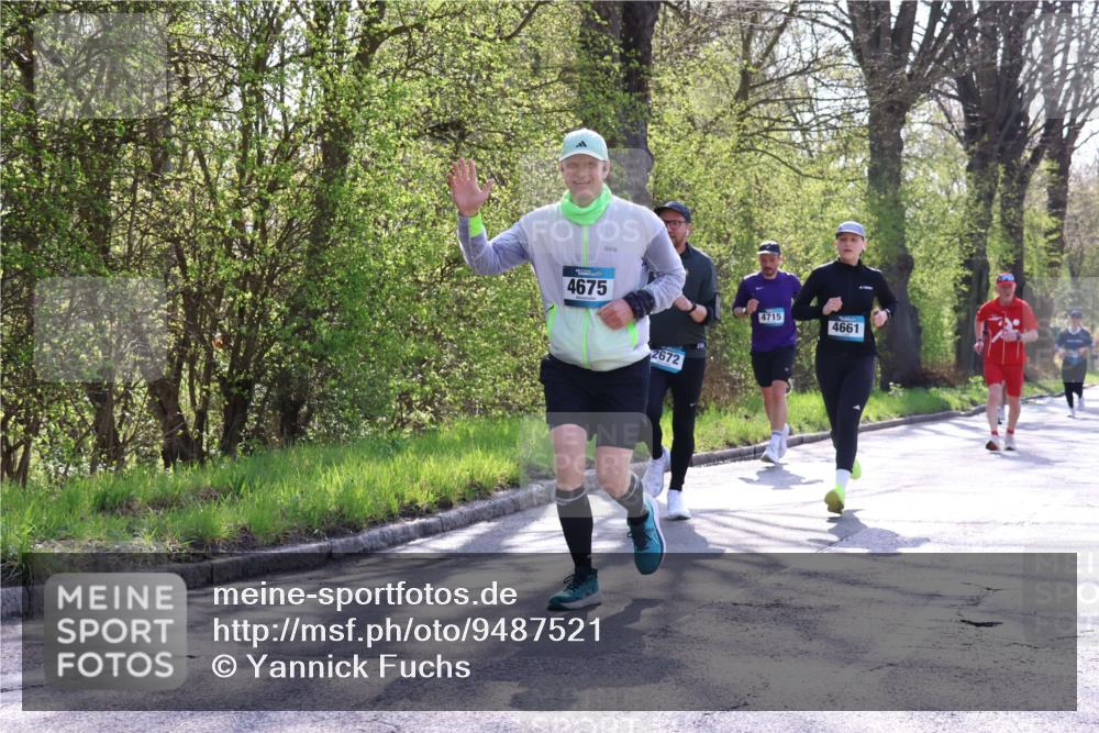 12.04.2026 - 45. Internationalen Wilhelmsburger Insellauf Yannick Fuchs http://msf.ph/oto/9487521 12.04.2026 10:38:04 Laufen 4675, 2672, 4715, 4661 meine-sportfotos.de