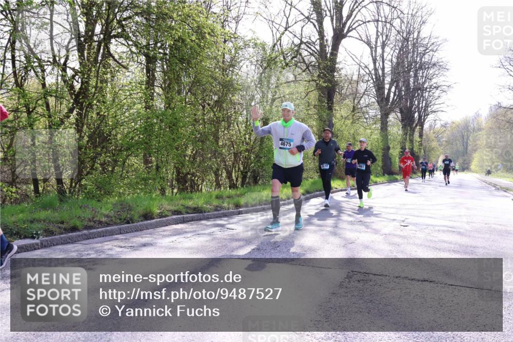 12.04.2026 - 45. Internationalen Wilhelmsburger Insellauf Yannick Fuchs http://msf.ph/oto/9487527 12.04.2026 10:38:05 Laufen 4675, 2672, 4661 meine-sportfotos.de