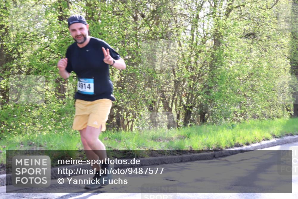 12.04.2026 - 45. Internationalen Wilhelmsburger Insellauf Yannick Fuchs http://msf.ph/oto/9487577 12.04.2026 10:32:26 Laufen 4914 meine-sportfotos.de