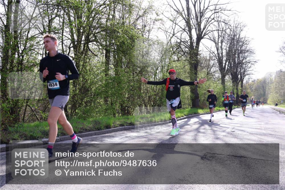 12.04.2026 - 45. Internationalen Wilhelmsburger Insellauf Yannick Fuchs http://msf.ph/oto/9487636 12.04.2026 10:32:32 Laufen 4934, 3779 meine-sportfotos.de