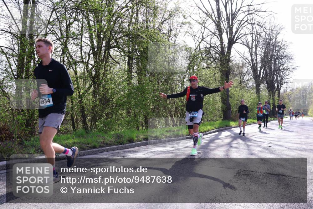 12.04.2026 - 45. Internationalen Wilhelmsburger Insellauf Yannick Fuchs http://msf.ph/oto/9487638 12.04.2026 10:32:32 Laufen 4934, 4829, 3779 meine-sportfotos.de