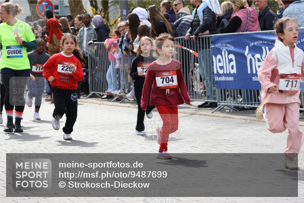 12.04.2026 - 45. Internationalen Wilhelmsburger Insellauf Strokosch-Dieckow http://msf.ph/oto/9487699 12.04.2026 14:10:31 Ziel 1513, 909, 708, 615, 184, 187, 42, 706, 246, 243, 717, 724, 929, 722, 239, 704, 725, 1521, 714, 726, 229 meine-sportfotos.de