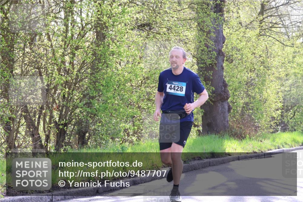 12.04.2026 - 45. Internationalen Wilhelmsburger Insellauf Yannick Fuchs http://msf.ph/oto/9487707 12.04.2026 10:32:41 Laufen 4428 meine-sportfotos.de
